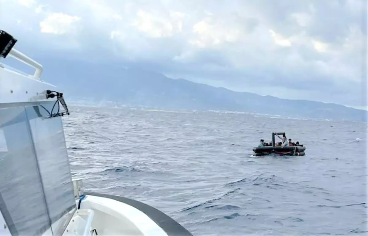 Bodrum’da Yunanistan’ın Gerisine İtilen Göçmenler Kurtarıldı